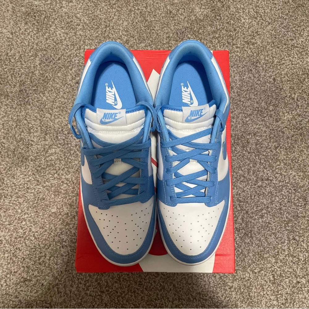 dunk low uni blue